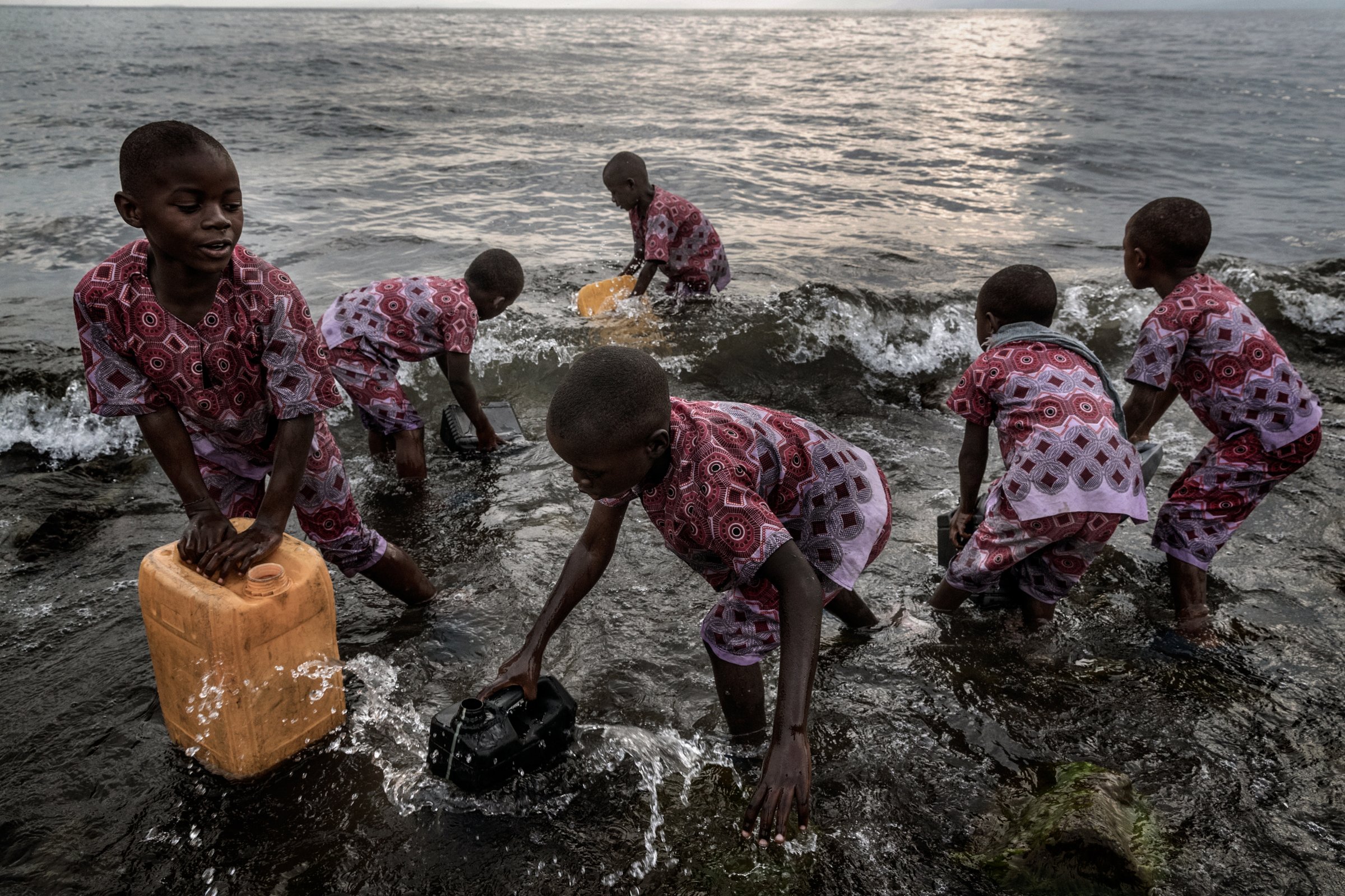 photograph by Marco Gualazzini — image 54 of 72
