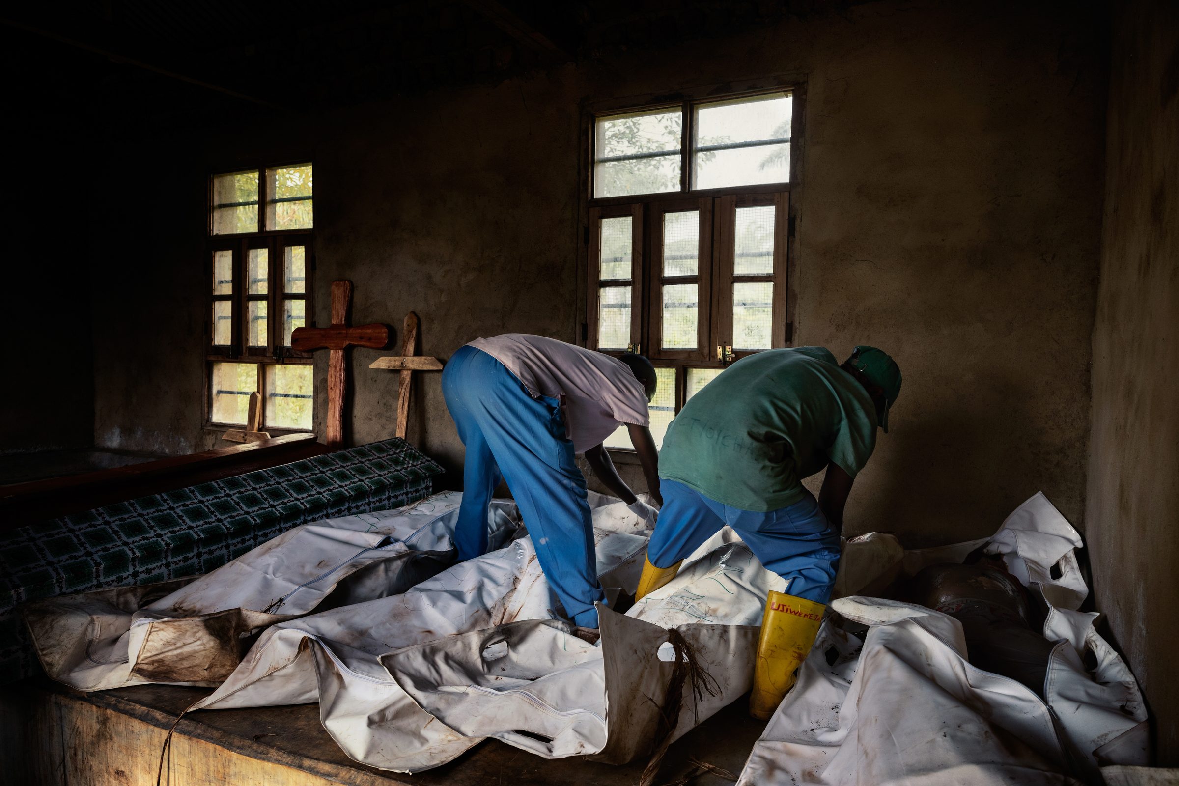 Et moriente mori — DR Congo — 2022 — photograph by Marco Gualazzini — image 8 of 30