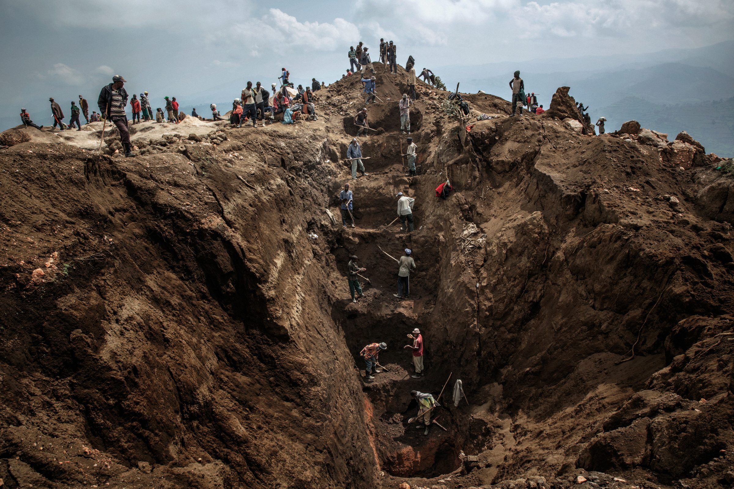 Et moriente mori — DR Congo — 2022 — photograph by Marco Gualazzini — image 15 of 30