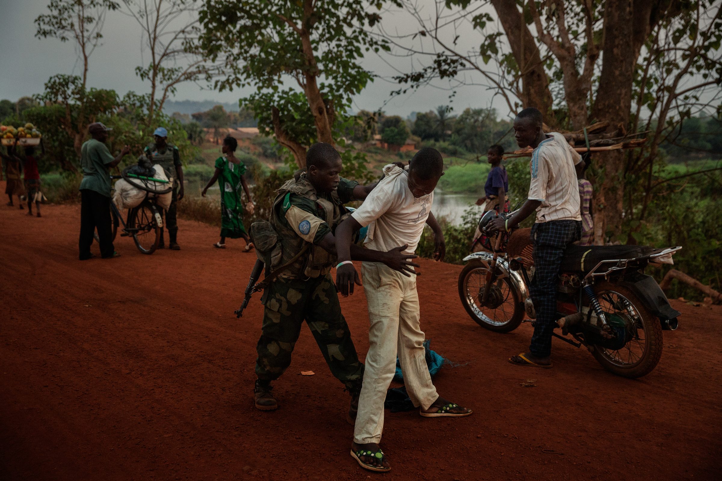 Consequence — Central African Republic — 2015 — photograph by Marco Gualazzini — image 16 of 19