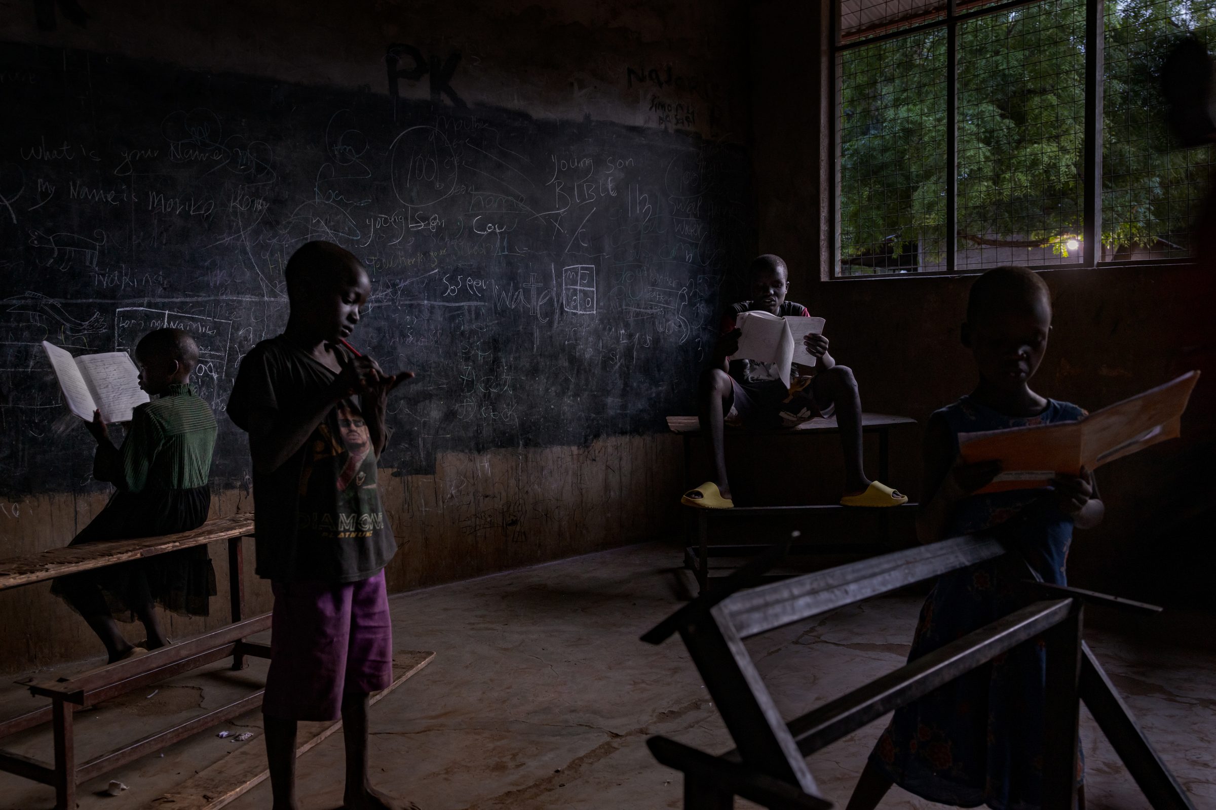 At the edge of the world — South Sudan — 2023 — photograph by Marco Gualazzini — image 17 of 22
