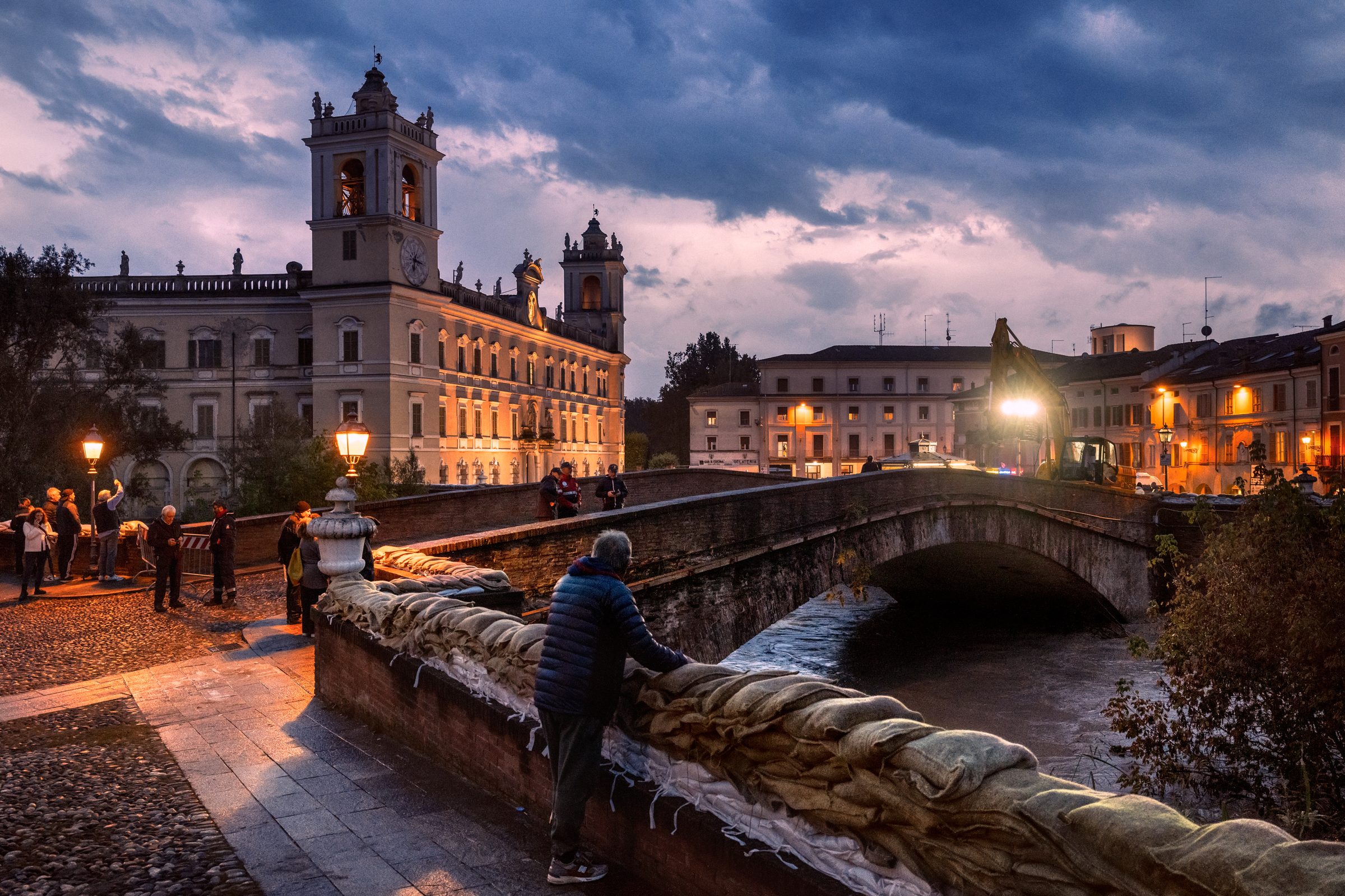Il torrente Parma — Italy — 2024 — photograph by Marco Gualazzini — image 7 of 24